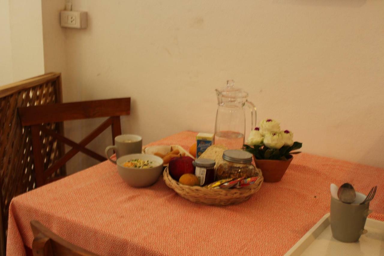 One Of Us House Hostel Bangkok Ngoại thất bức ảnh