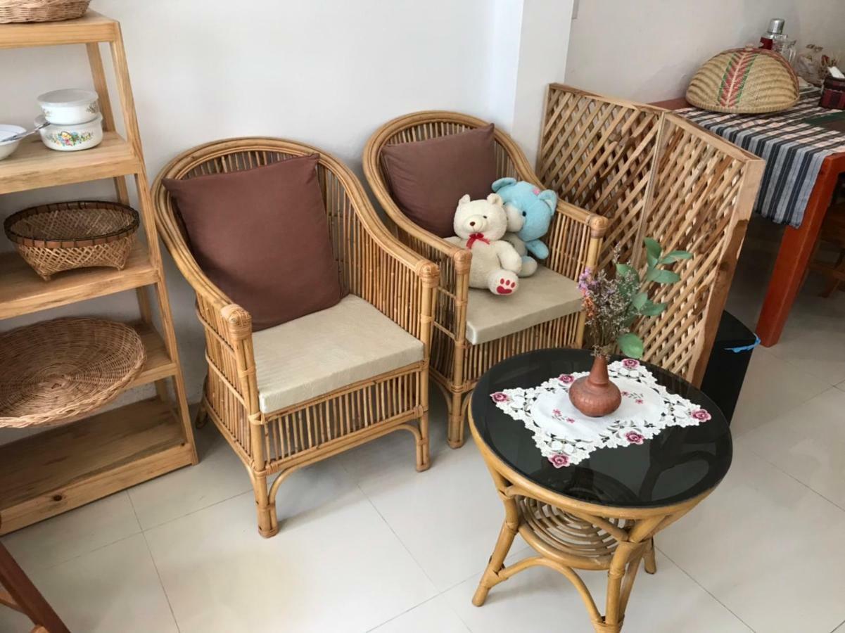 One Of Us House Hostel Bangkok Ngoại thất bức ảnh
