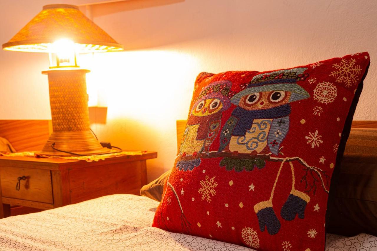 One Of Us House Hostel Bangkok Ngoại thất bức ảnh