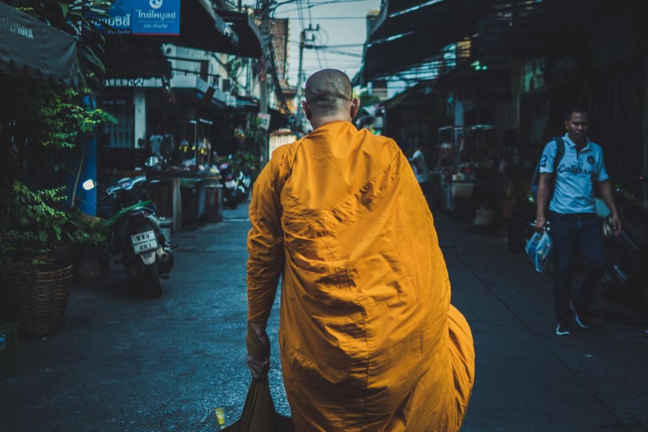 One Of Us House Hostel Bangkok Ngoại thất bức ảnh